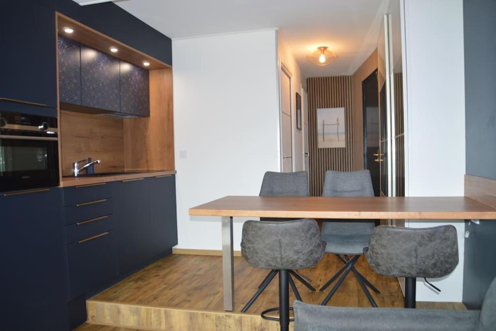 Mini-Duplex Cosy Avec Magnifique Vue Mer Deauville Buitenkant foto