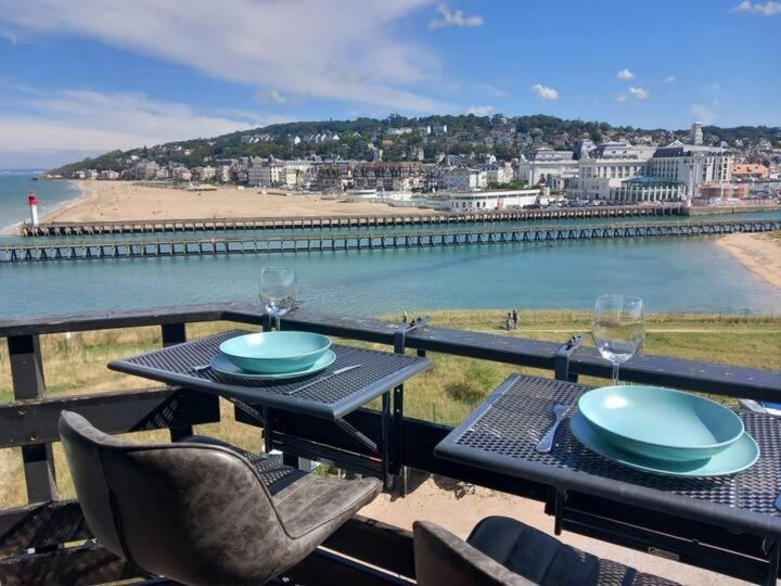 Mini-Duplex Cosy Avec Magnifique Vue Mer Deauville Buitenkant foto